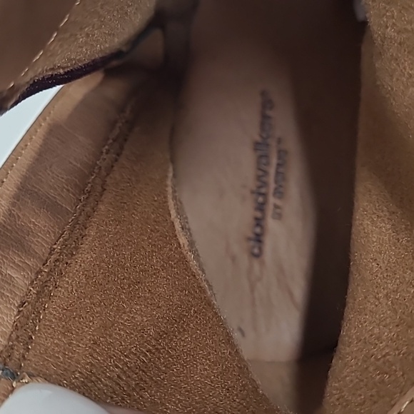 Cloud Walkers Women's Ankle Boot - Picture 10 of 12